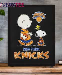 New York Knicks Snoopy Dog Friends Funny Shirt