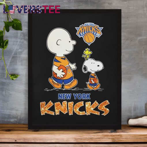 New York Knicks Snoopy Dog Friends Funny  Shirt