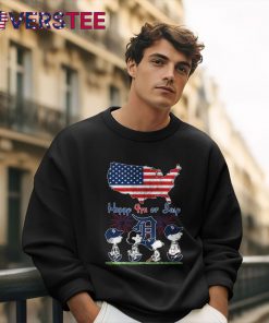 Detroit Tigers Happy 4th of July with Peanuts Snoopy Shirt