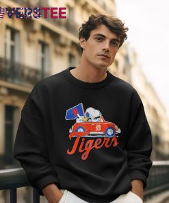 Snoopy and Woodstock Driving Car x Detroit Tigers Baseball 2025 Shirt