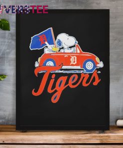 Snoopy and Woodstock Driving Car x Detroit Tigers Baseball 2025 Shirt